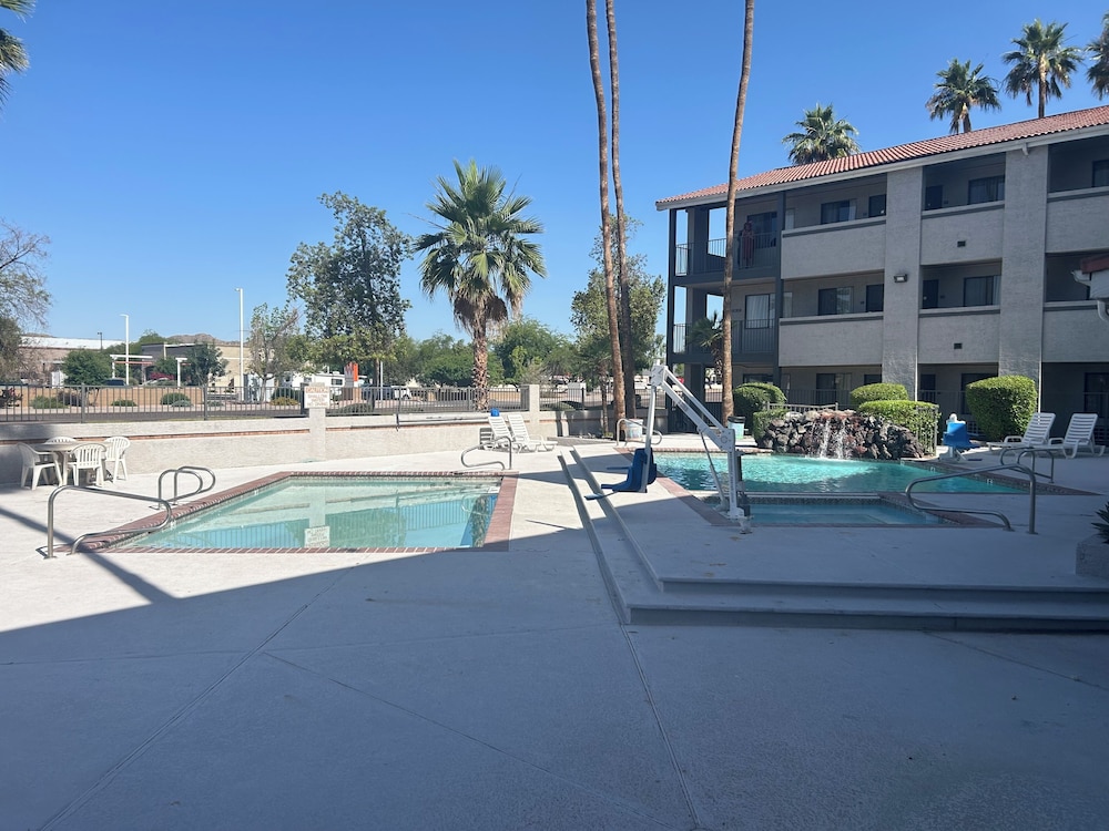 Motel 6 Tempe AZ Elliot Road - photo 15