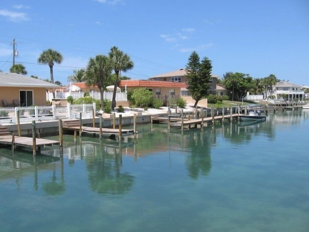 A Beach Retreat - photo 182