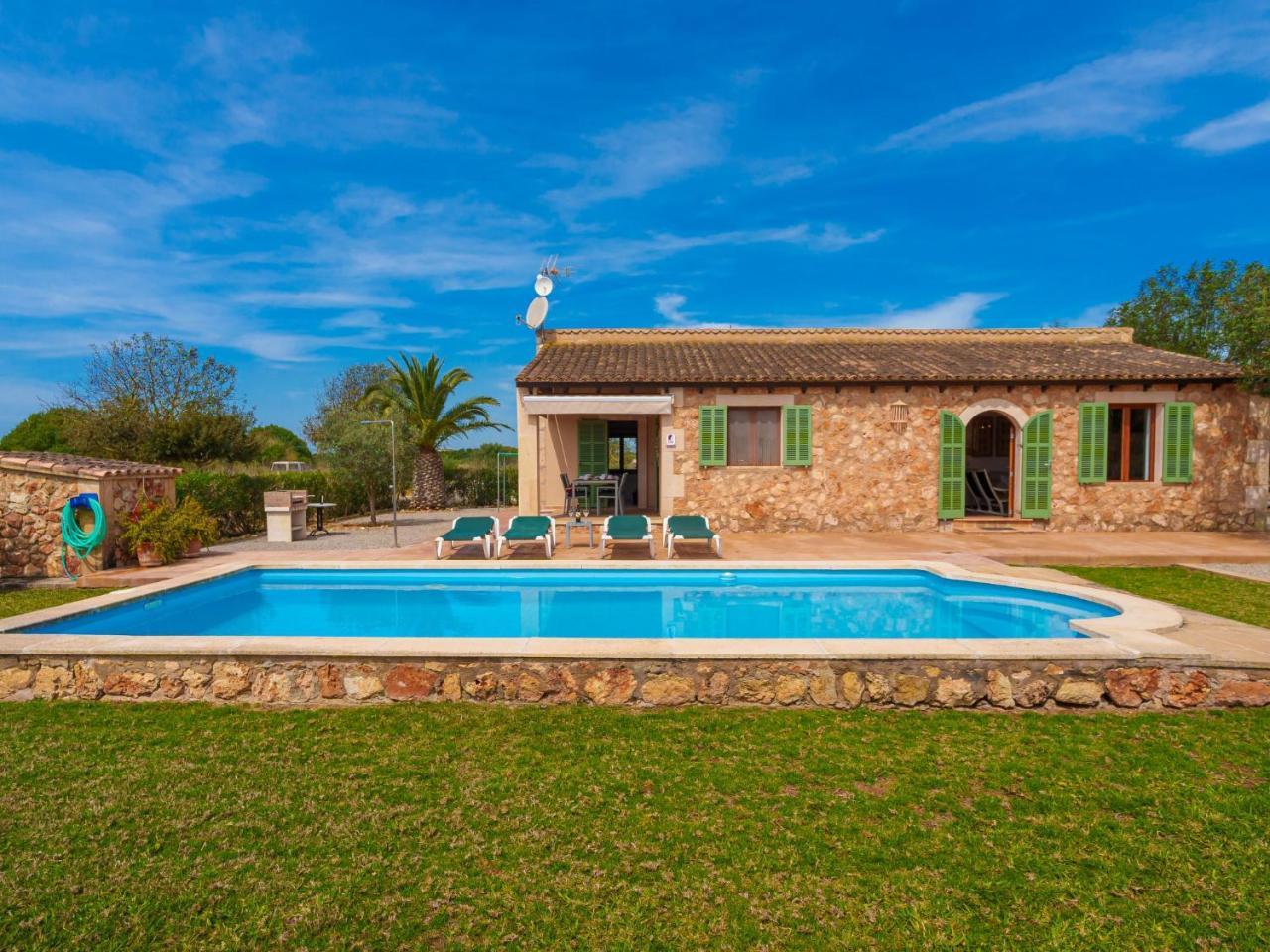 Holiday Home Marineta by Interhome — 4-Star Luxury Hotel in Campos, Spain