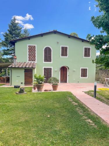 Casale Geos in Capannori — 4-Star Luxury Hotel in Capannori, Italy