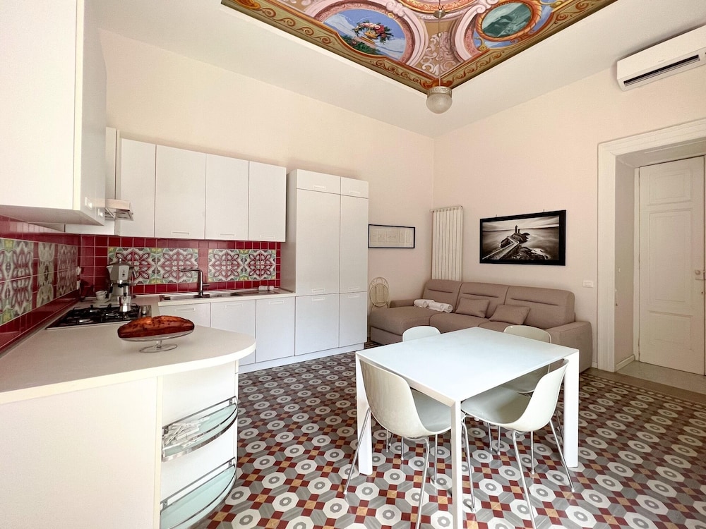 YourHome Chiara's Apartment Sorrento 2 — 4-Star Luxury Hotel in Piano Di Sorrento, Italy
