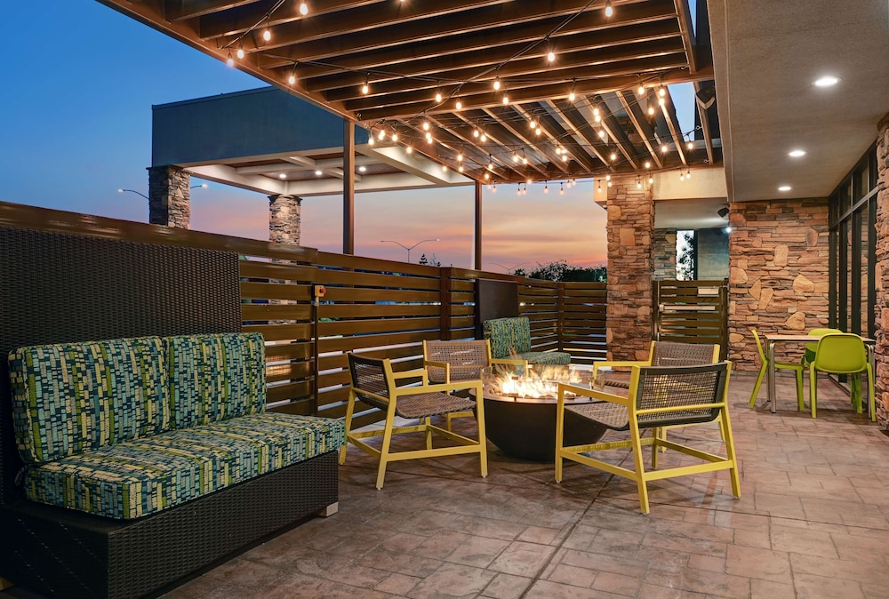 Home2 Suites by Hilton Tracy - photo 43
