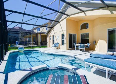 Emerald Island Kissimmee — 4-Star Luxury Hotel in Kissimmee, United States