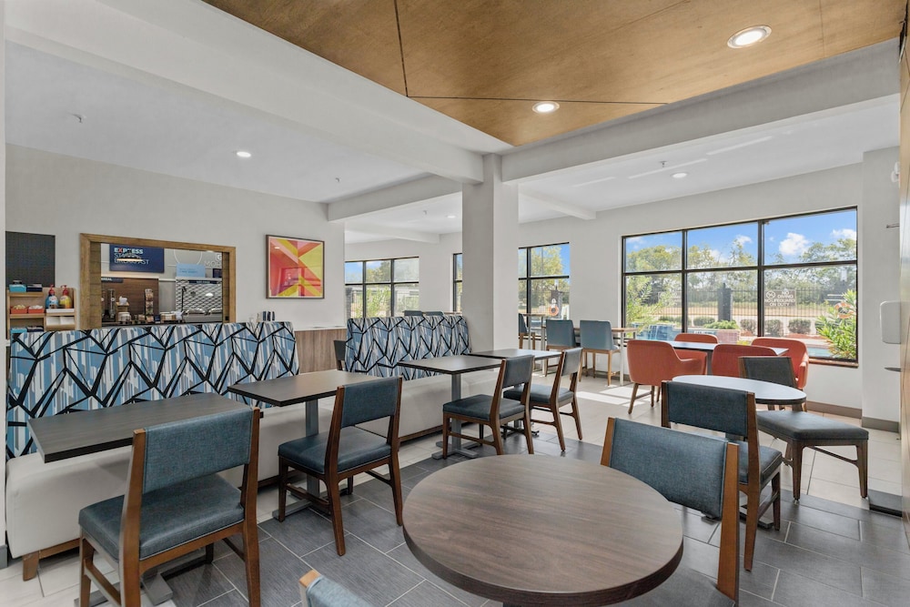 Holiday Inn Express Crockett by IHG - photo 54