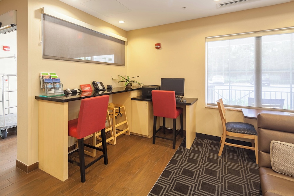Towneplace Suites Marriott Jacksonville Butler Boulevard - photo 17