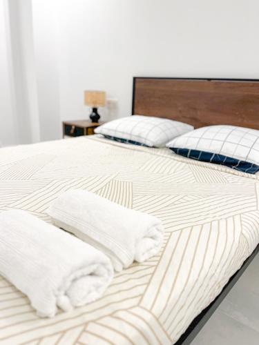 Diyenn Burriana Alojamiento Y Placer — hotel in Burriana