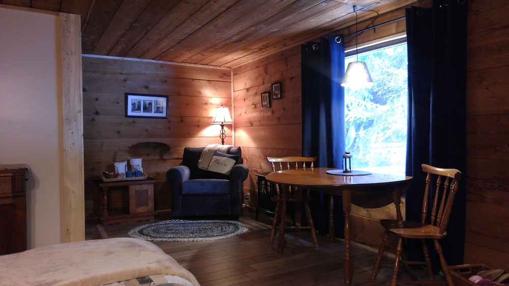 Wolfwood Guest Ranch — Thompson — photo 5