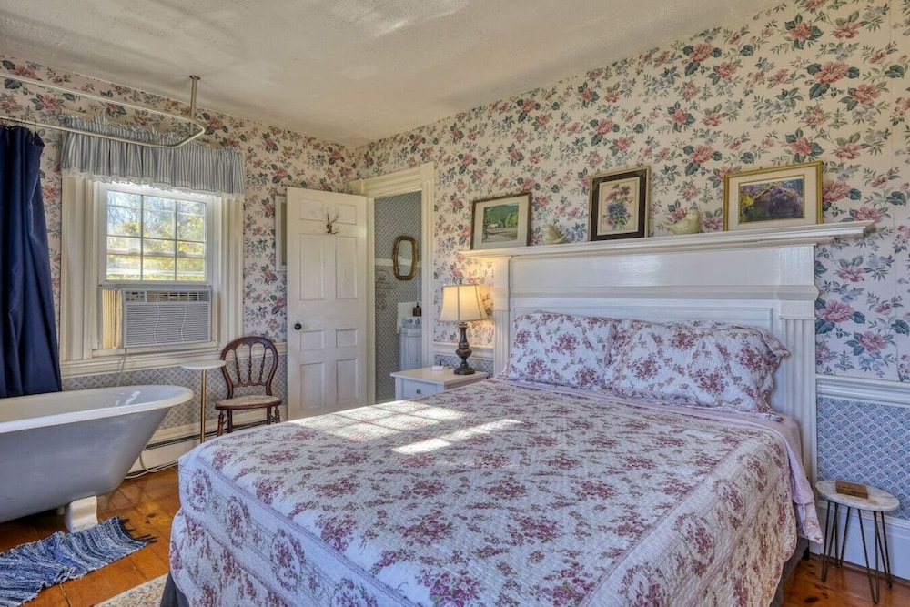 Open Hearth Inn - photo 5