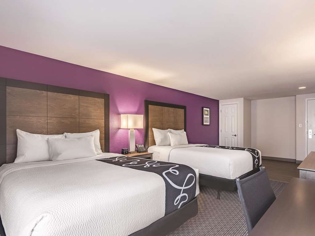 La Quinta Inn & Suites by Wyndham Salem NH - photo 34