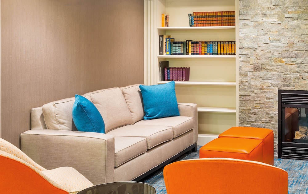 Holiday Inn Express Hotel & Suites Mt. Holly an IHG Hotel - photo 3