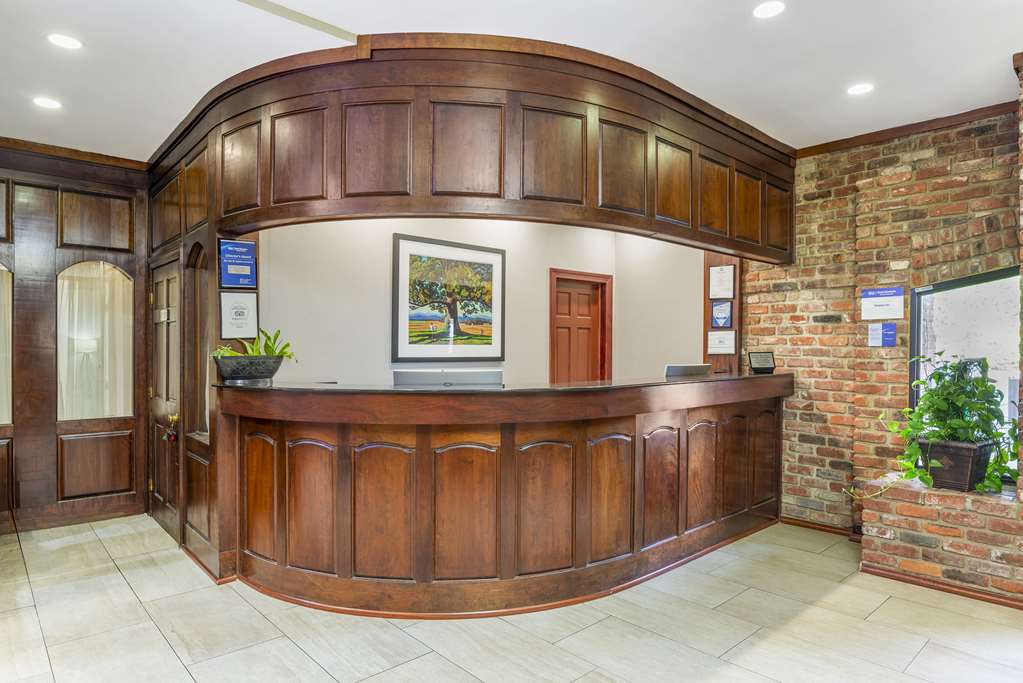 Best Western Plus Governor's Inn - photo 2
