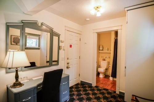 Campbell House Inn - photo 7