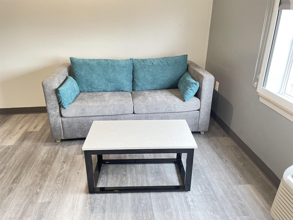 Sonesta Essential North Houston - photo 18