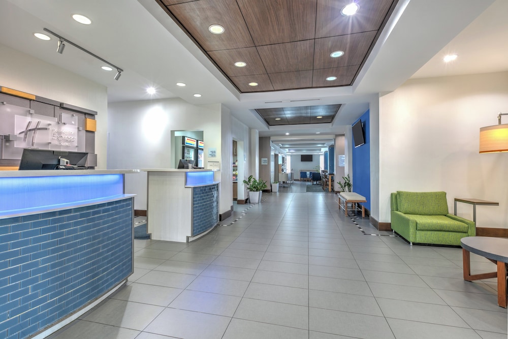 Holiday Inn Express Hotel & Suites Clute Lake Jackson by IHG - photo 55