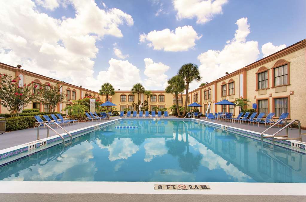 La Quinta Inn by Wyndham Orlando International Drive North - photo 19