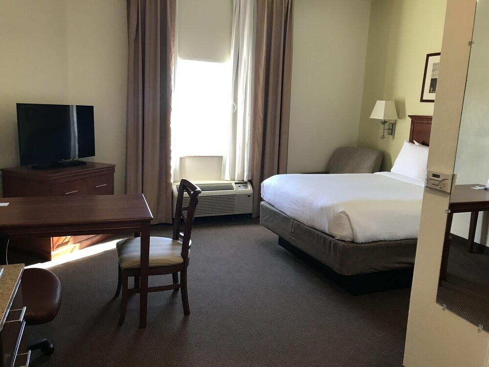 Candlewood Suites Vicksburg by IHG - photo 2