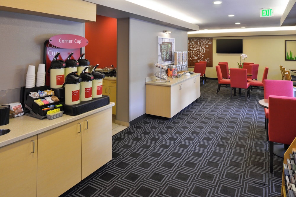 TownePlace Suites by Marriott Las Vegas Henderson - photo 25