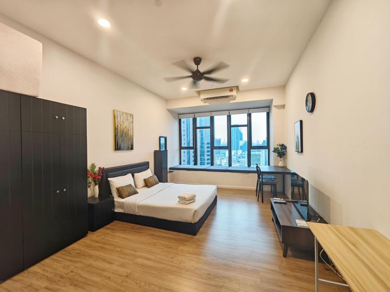 Klcc View 5 Mins To Kl Tower — 4-Star Luxury Hotel in Kuala Lumpur, Malaysia