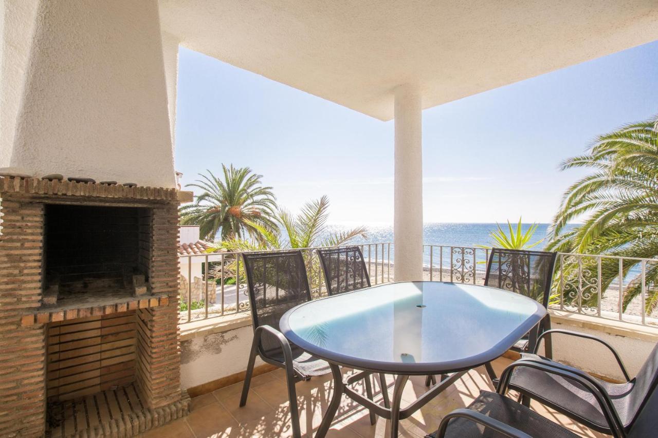 Mistral Seafront Up. Vistas Al Mar in Mont-Roig Del Camp, Spain