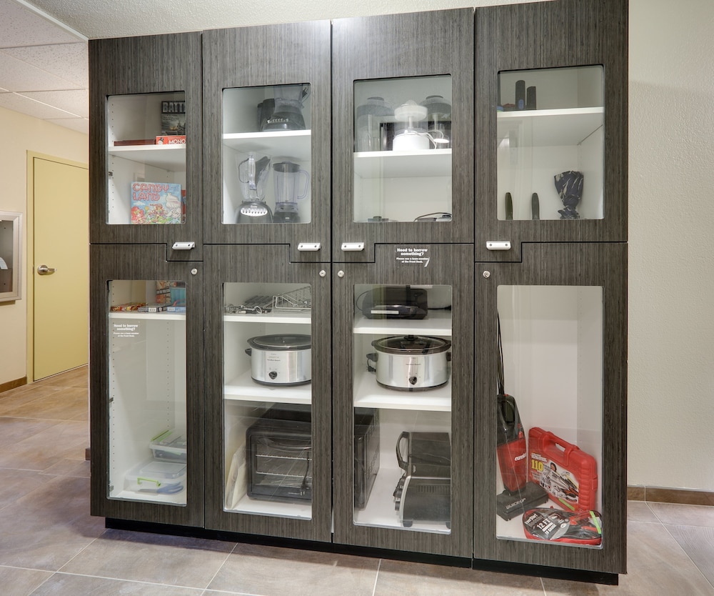 Candlewood Suites Salina by IHG - photo 25