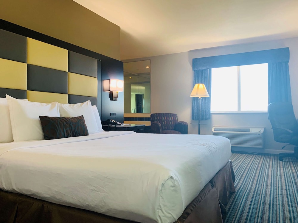 SureStay Plus Hotel by Best Western Redding - photo 6
