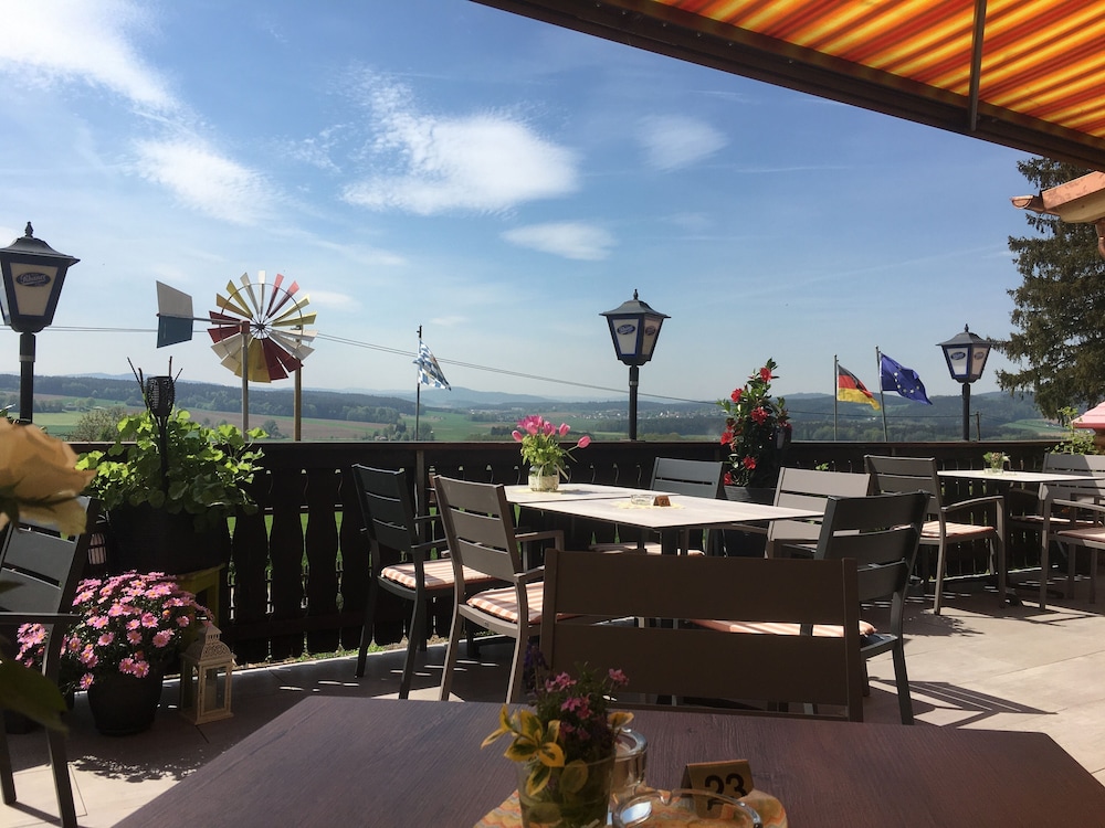 Landhotel Waldesruh — Furth Im Wald — photo 5