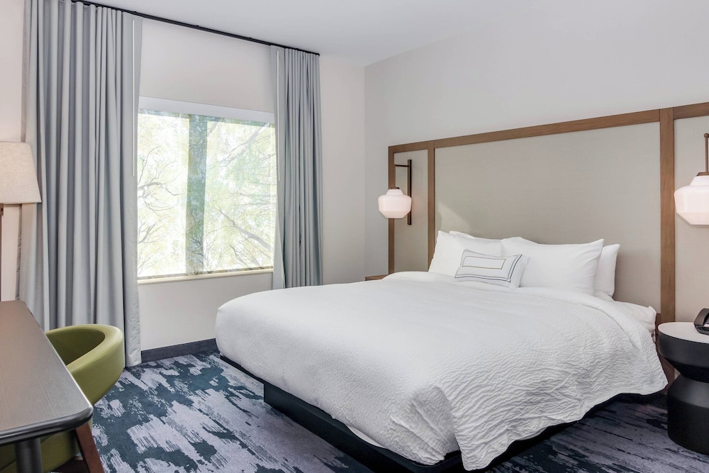 Fairfield Inn & Suites by Marriott San Jose North Silicon Valley - photo 15