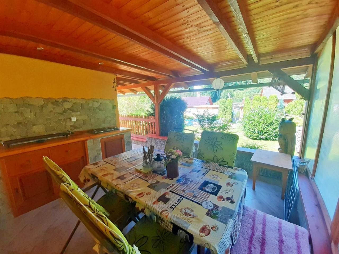 Chata U Lesa — hotel in Svoboda Nad Upou