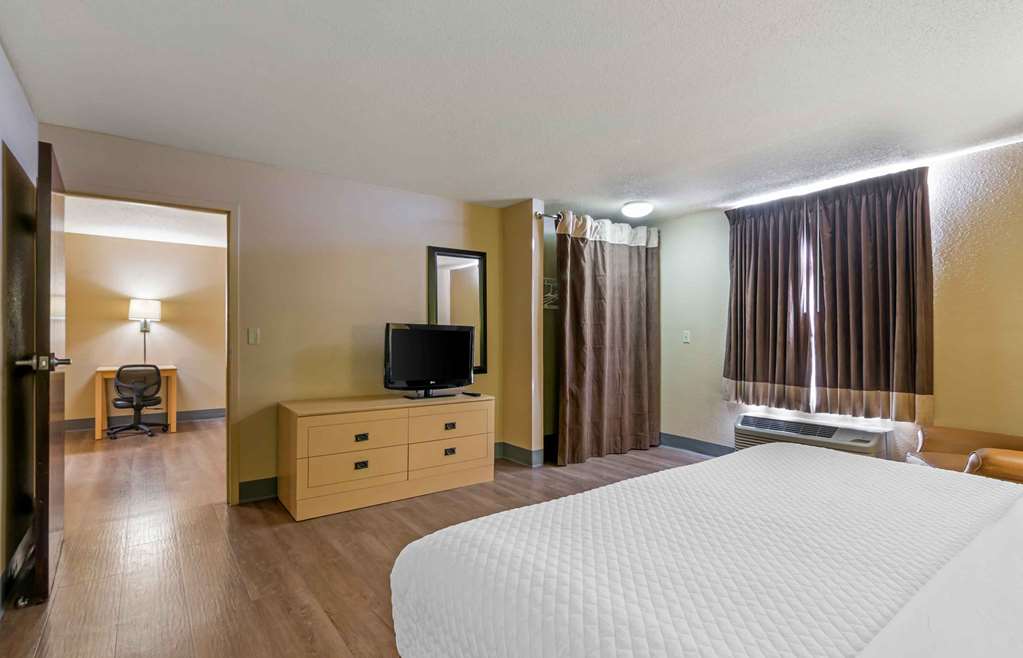 Extended Stay America Suites Kansas City Overland Park Quivi - photo 30
