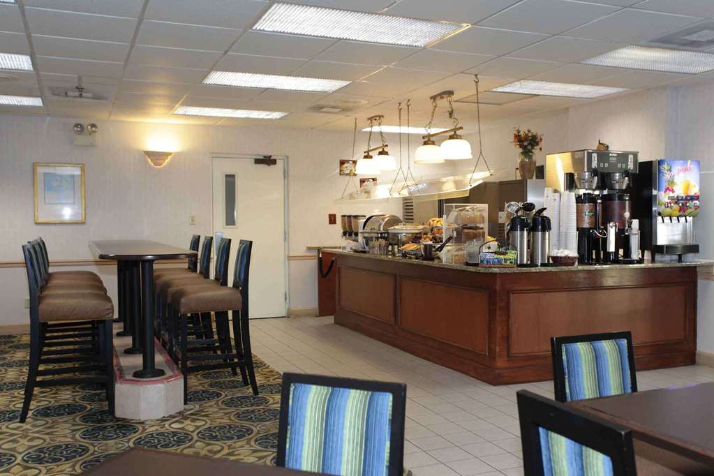 Wyndham Garden Jacksonville - photo 6