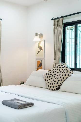 Bianca 2BHK Bandra W by The Bombay Home Company