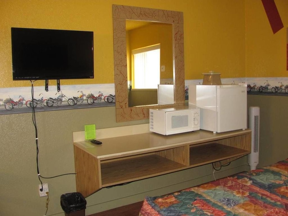 Earth Inn Motel - photo 8