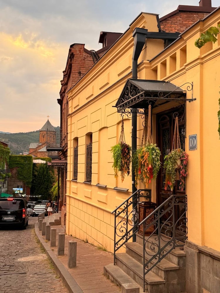 Bloom Vintage Hotel - last minute hotel in Tbilisi