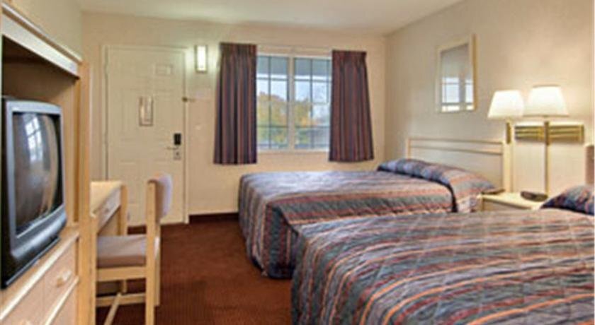 Days Inn Macedonia - photo 4