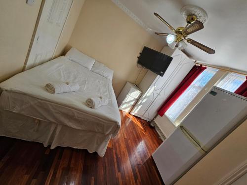 Silver rooms - carbon neutral hotel in London