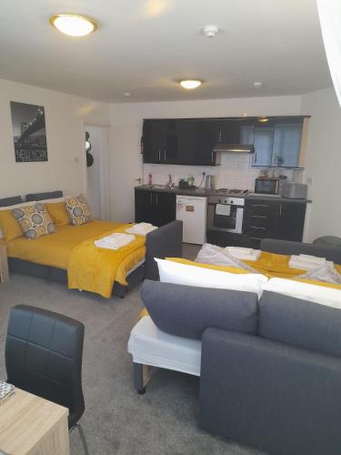 Flat 4 Corner House — 4-Star Luxury Hotel in Doncaster, United Kingdom