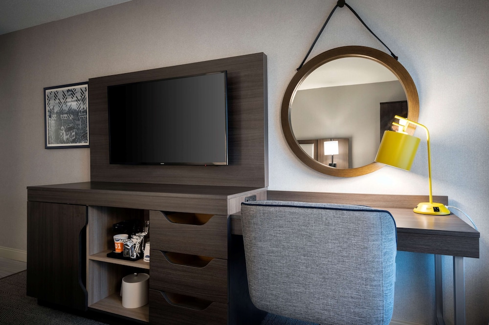 Hampton Inn by Hilton Boston Cambridge - photo 9