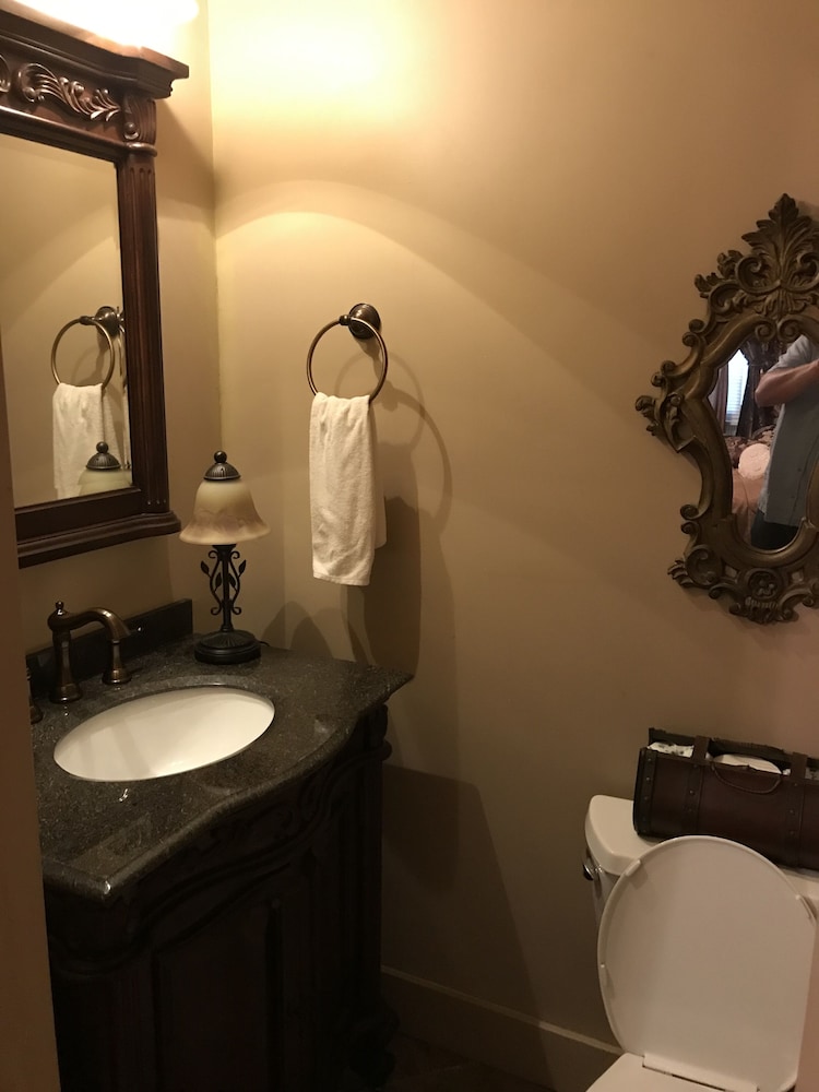 Armour's Hotel - photo 25