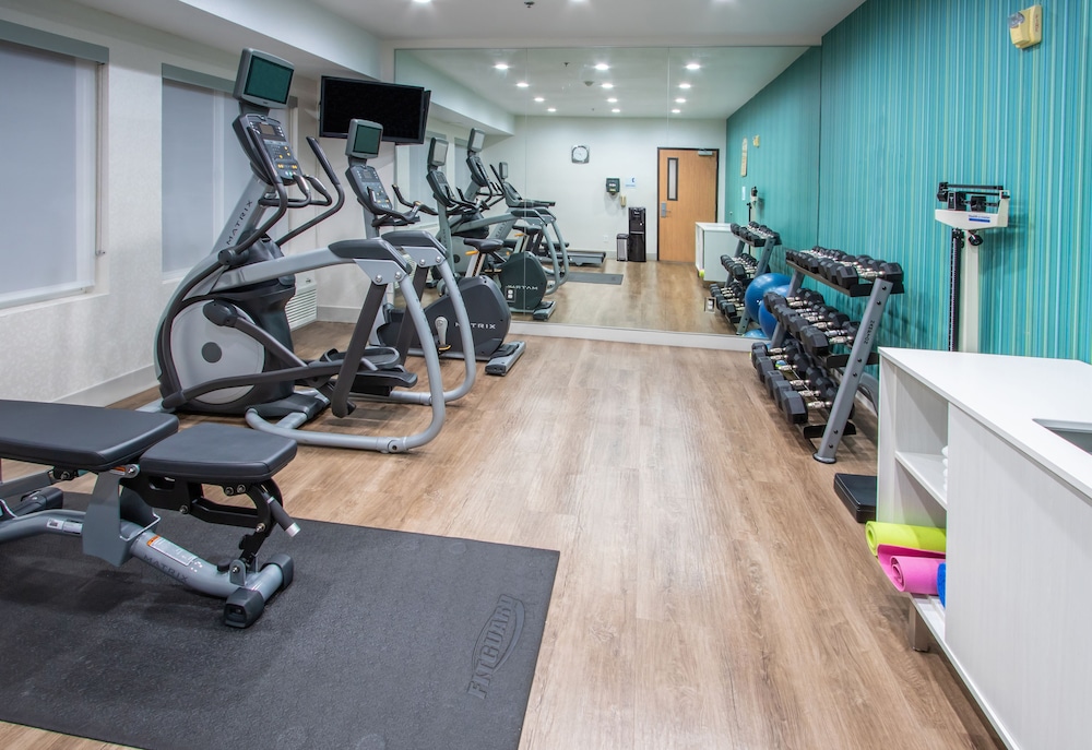 Holiday Inn Express Hotel & Suites Roseville Galleria Area by IHG - photo 102