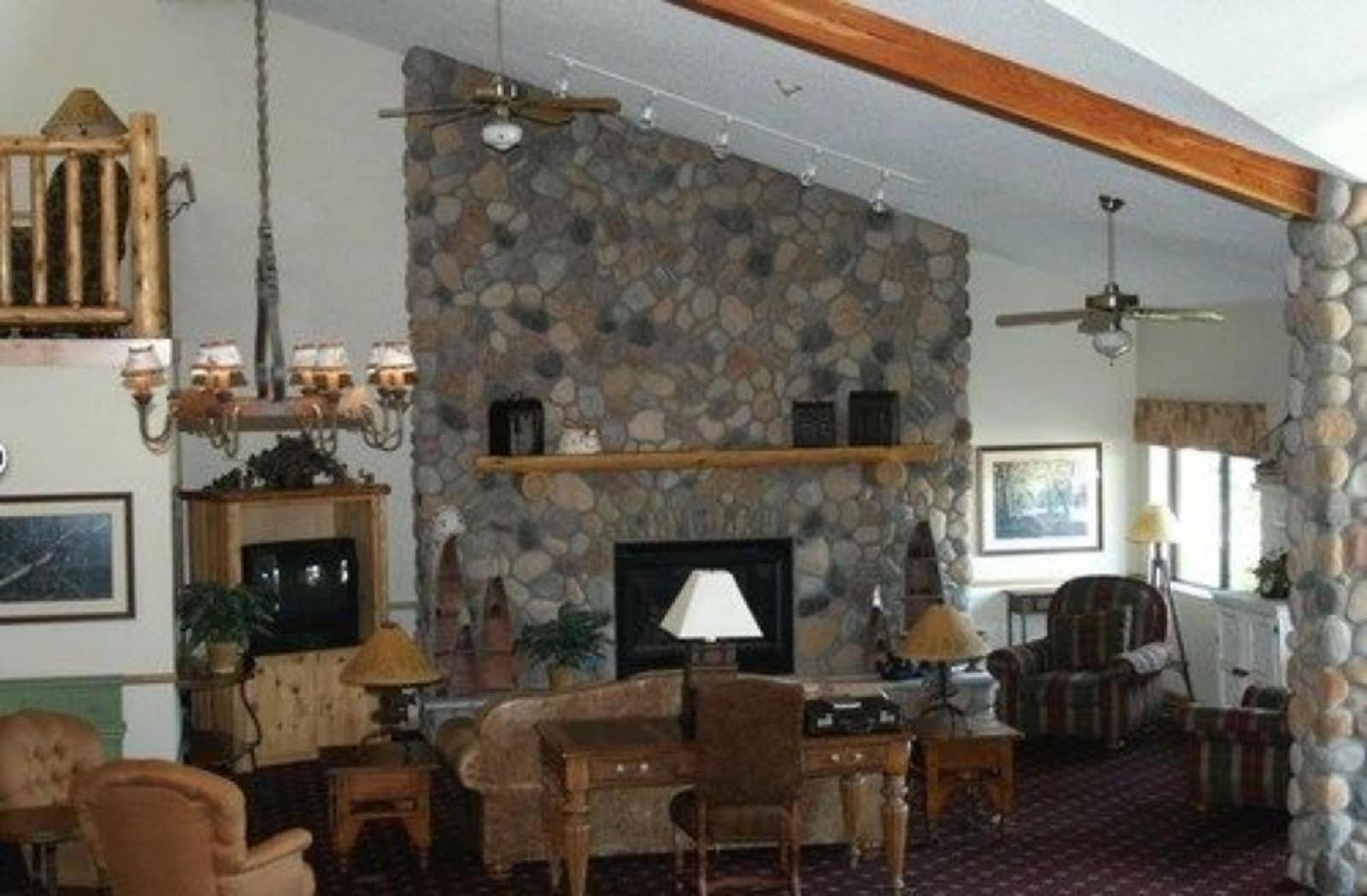 Oveson Pelican Lake Resort and Inn - photo 14