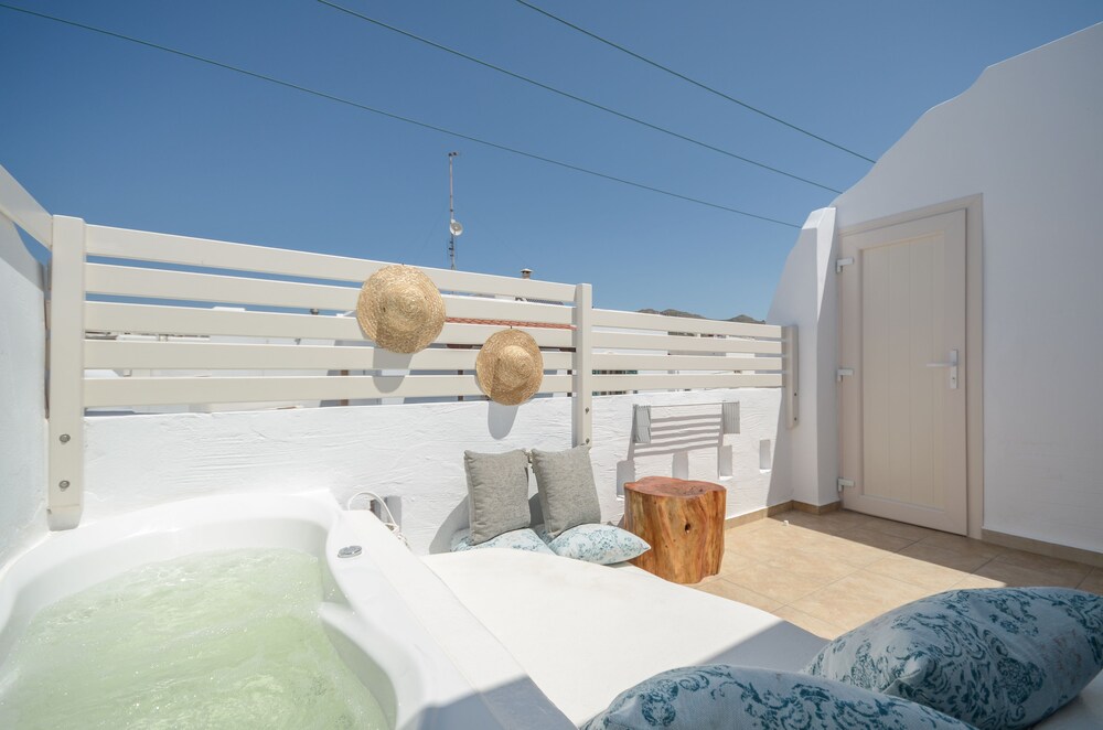 Blue Sky Summer — Naxos — photo 2