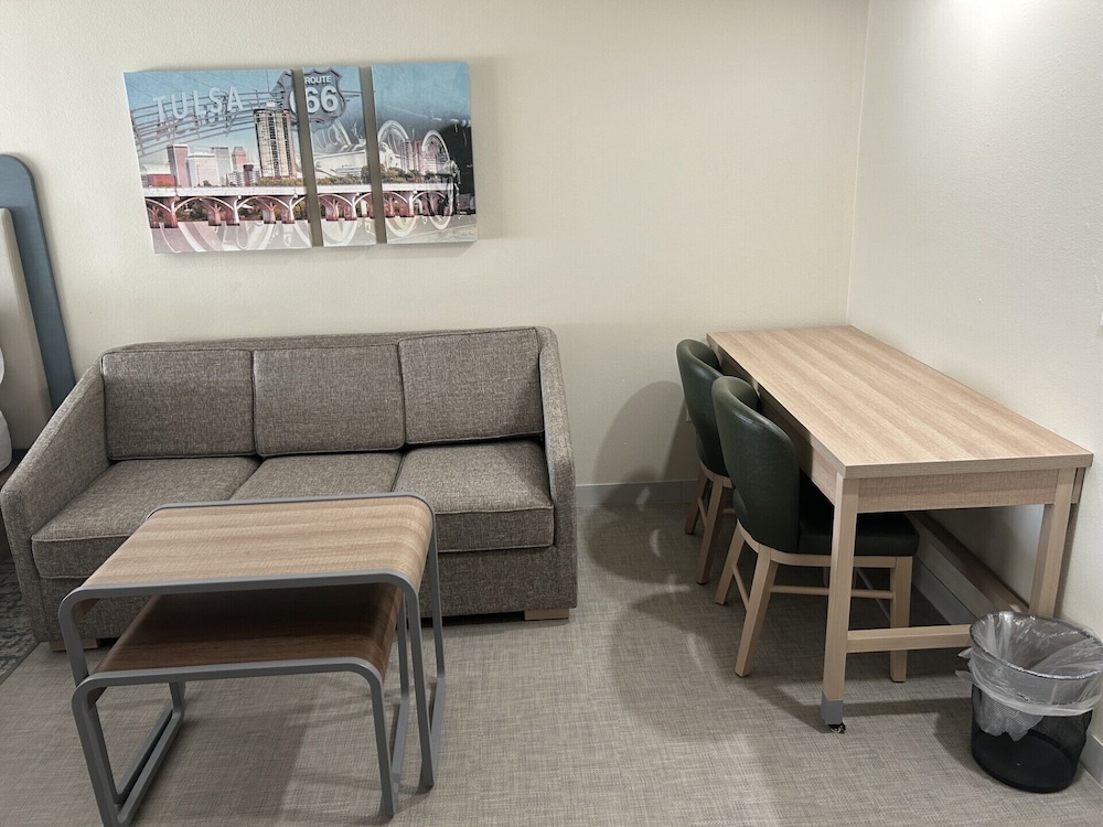 Homewood Suites by Hilton Tulsa South Medical District - photo 17