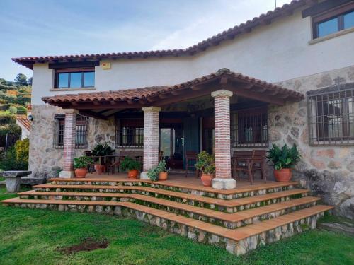La Cirujana de Gredos pet-friendly hotel San Esteban Del Valle