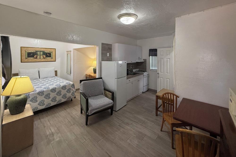 Richard's Motel Extended Stay - photo 78