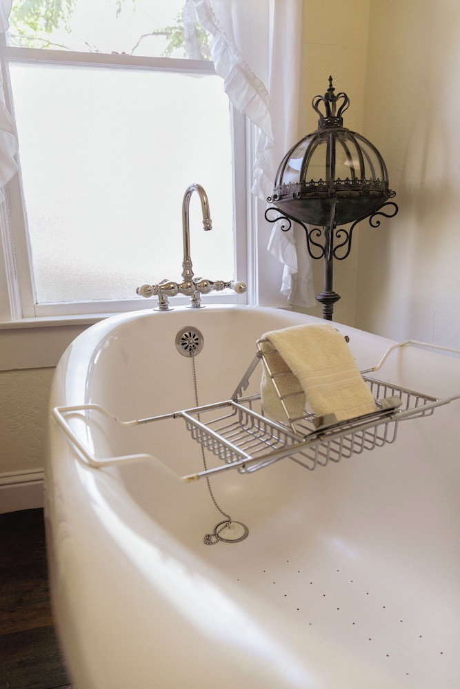 Weaverville Hotel - photo 61
