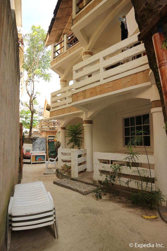 Mito ‘s Place Boracay — Unknown City — photo 4