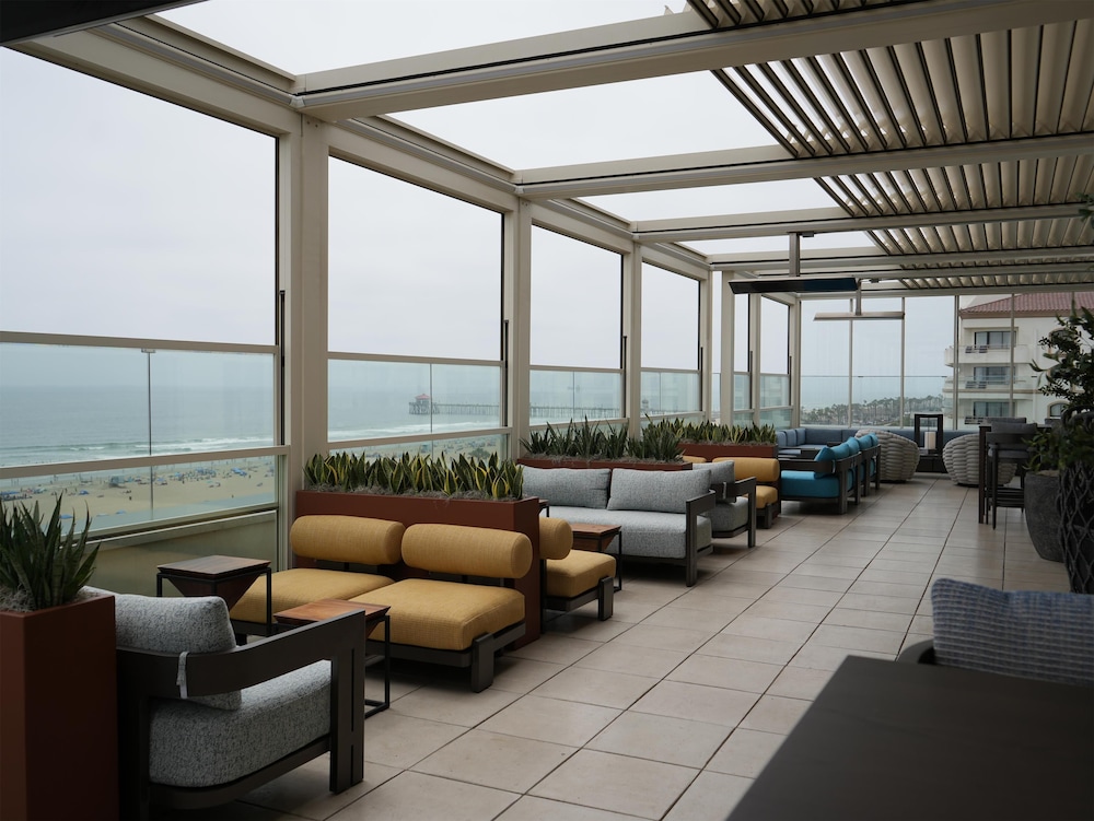 The Waterfront Beach Resort A Hilton Hotel - photo 247