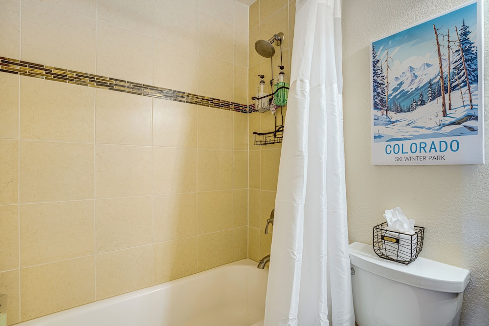 6 Mi to Winter Park Resort Fraser Condo with Pool - photo 14