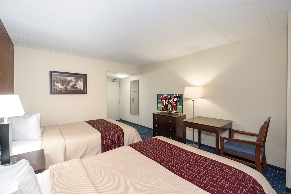 Red Roof Inn Annapolis - photo 17
