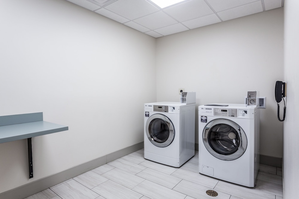 Holiday Inn Express & Suites Hammond by IHG - photo 31